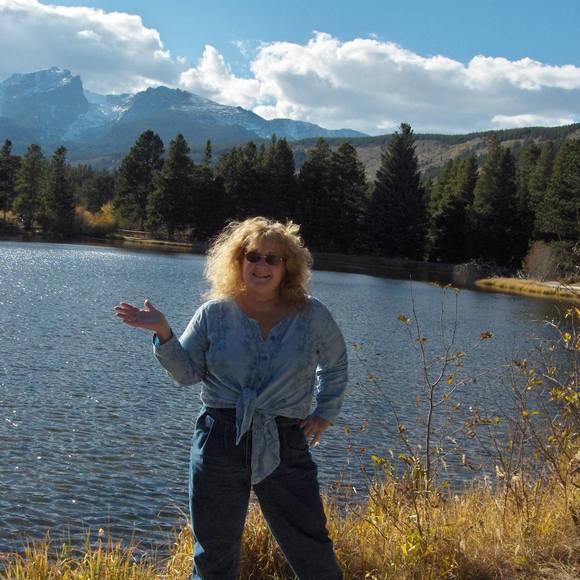 Meet your Posher, Caren - Picture 1 of 1